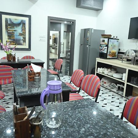 Elgin Suites Calcutta  Esterno foto